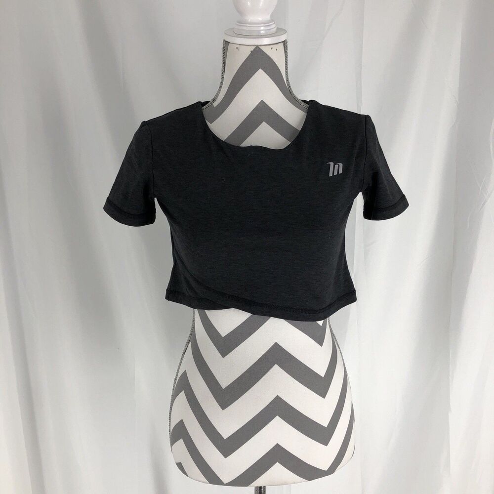 MUSCLENATION BLACK CROPPED SHORT SLEEVE Work Out Tee- Built In Bra- Medium